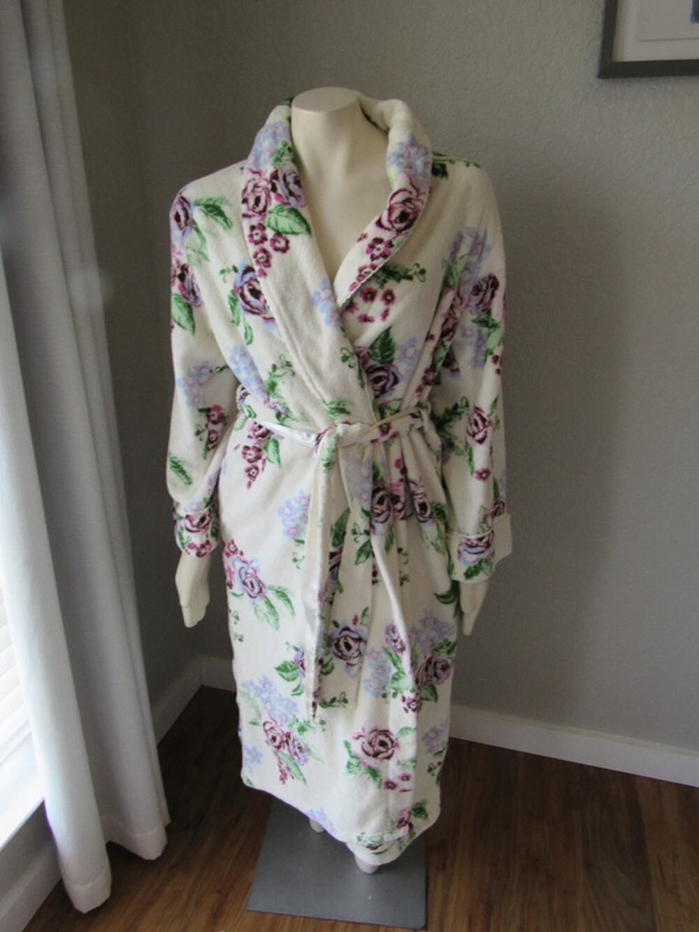 Oscar de la Renta Floral Microfiber Robe